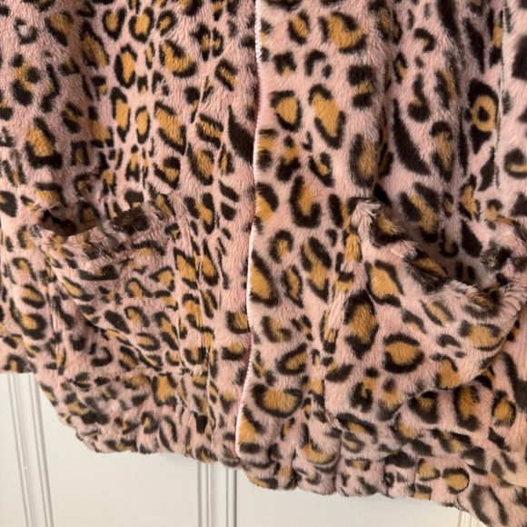 ANDTHEWHY Faux Fur Pink Leopard Print Jacket Coat Front Pockets Zip‎ Size Medium - Picture 4 of 12